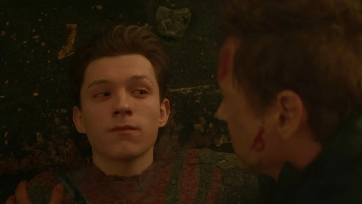 Behind the Dust: How a Last-Minute Directive Transformed Spider-Man’s Heartbreaking Demise in Avengers: Infinity War