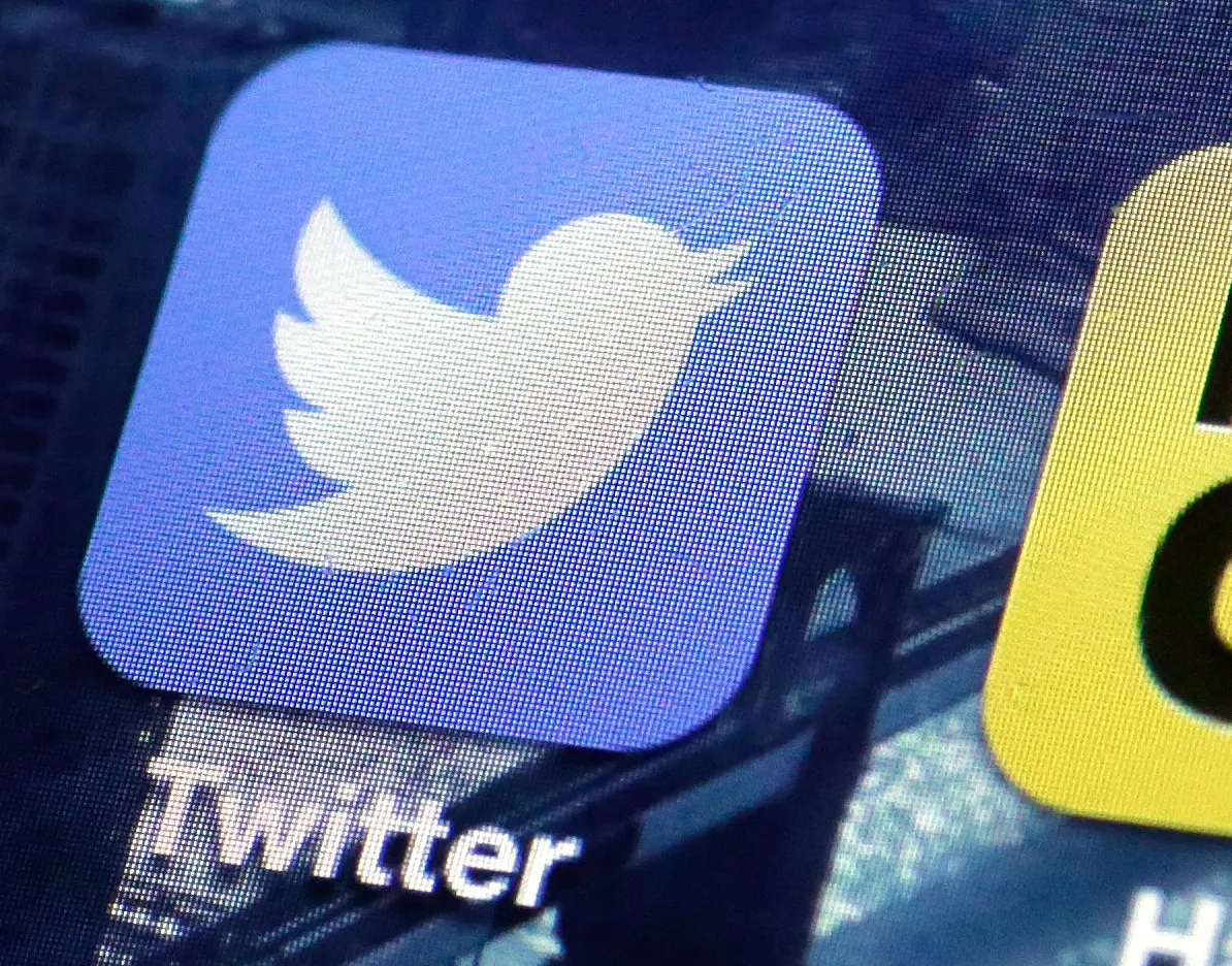 Digital Safe Spaces or Institutional Dead-Ends? How Social Media Giants Are Failing the Online Harassment Crisis