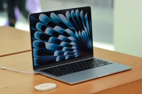 Navigating Apple’s Laptop Lineup Amid Global Memory Shortages: A Comprehensive Buyer’s Guide