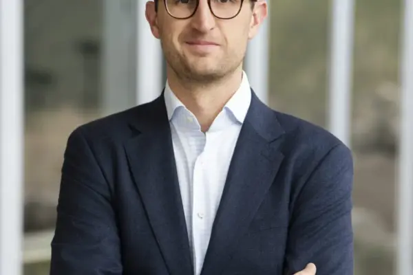 Navigating the Synthetic Storm: Inside Socure’s $156M Funding Round, $5.2B Valuation, and Acquisition of Fravity