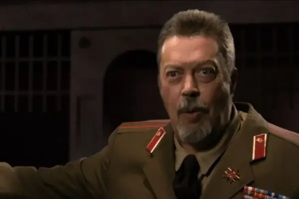 Remembering Tim Curry: The Fearless, Eccentric Titan of Stage, Screen, and Digital Realms (1946–2026)