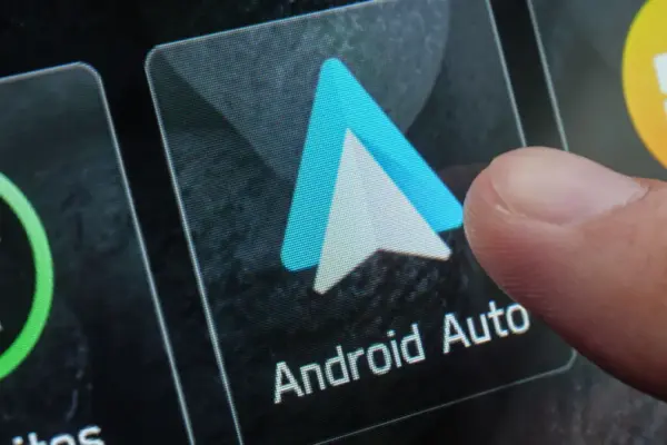 Revamping Your Ride’s Soundstage: A Comprehensive Guide to Maximizing Audio Fidelity on Android Auto