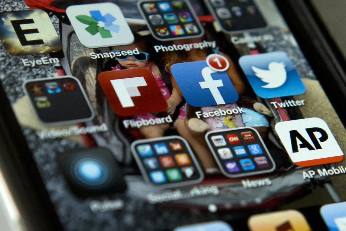 The Digital Paradox: Balancing Personal Privacy with the Vital Need for Social Media Insights