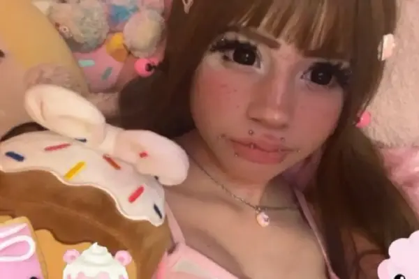 The Rise of the "Misery Girl": Inside TikTok and X’s Latest Alt-Aesthetic Subculture Meme