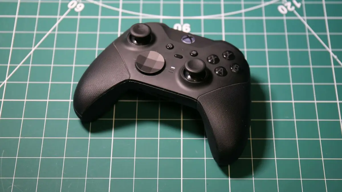 Unearthing the Xbox Elite Series 3: Prototype Leak Stirs the Gaming Industry