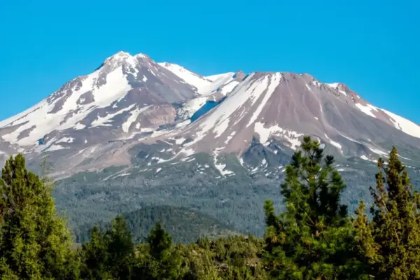 Algorithmic Miscalculation: How AI-Generated Advice Left Mount Shasta Hikers Stranded