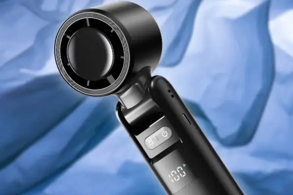 Beating the Late-Season Heat: How a Pocket-Sized Turbo Fan Became the Ultimate Budget Gadget for Gamers and Travelers
