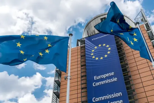 EU Backpedals on Strict Telecom Vendor Ban: Brussels Proposes Flexible Phase-Out Timelines for ‘High-Risk’ Equipment