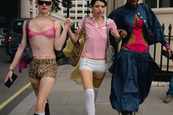 London Fashion Week SS27 Street Style Report: Where Subcultural Anarchy Meets High-Concept Irony