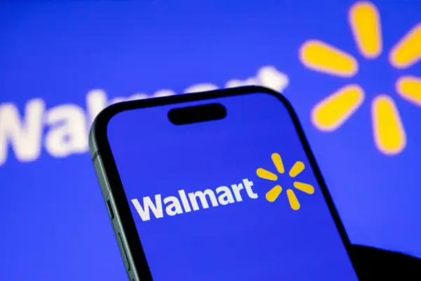 Navigating the Renewed Market: Is It Safe to Buy a Refurbished iPhone from Walmart?