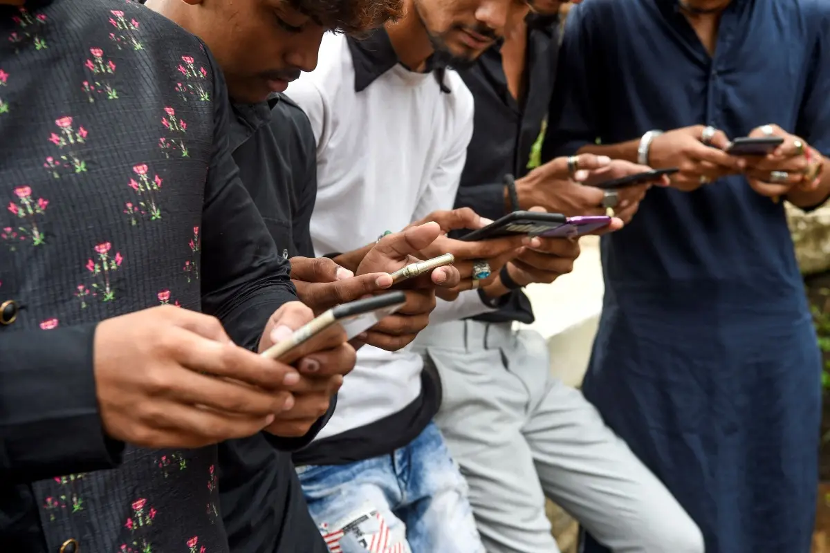 Regulatory Collision: India Mandates Caller-ID Apps Share Spam Telemetry with Telcos as AI-Voice Controls Tighten