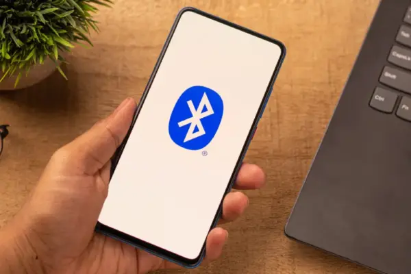 Silent Chaos: Why the Everyday Temptation of Bluetooth Jammers Carries Severe Legal and Public Safety Consequences