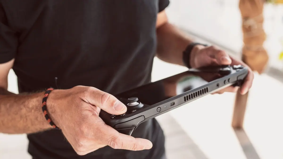 The Digital CPR of Portable Gaming: Why Your Handheld PC Needs a Regular Reboot