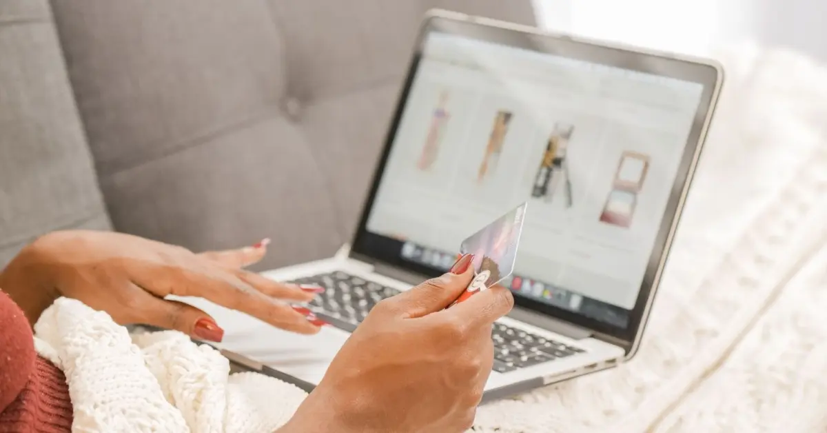 The Digital Dopamine Loop: Decoding the Psychology and Prevalence of Impulsive and Compulsive Spending
