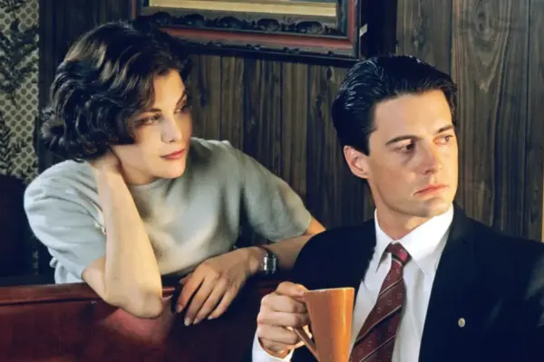 The Enduring Enigma of Twin Peaks: Why David Lynch’s Masterpiece Remains the Ultimate Fall Streaming Destination