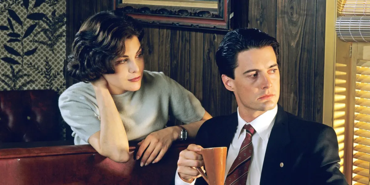The Enduring Enigma of Twin Peaks: Why David Lynch’s Masterpiece Remains the Ultimate Fall Streaming Destination