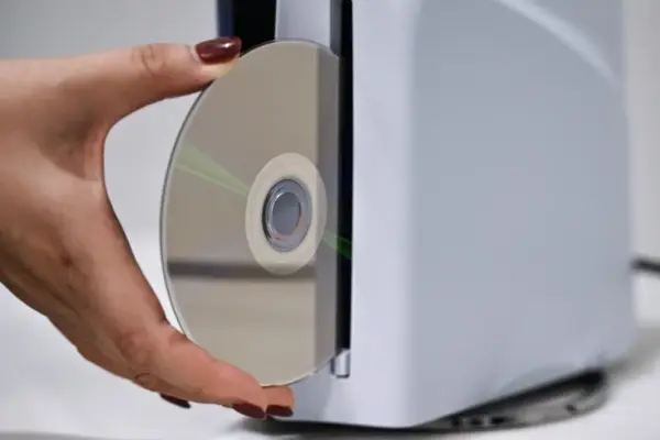 The Great Disc Divide: PlayStation’s Digital Pivot, Developer Backlash, and the Battle for Physical Media’s Future