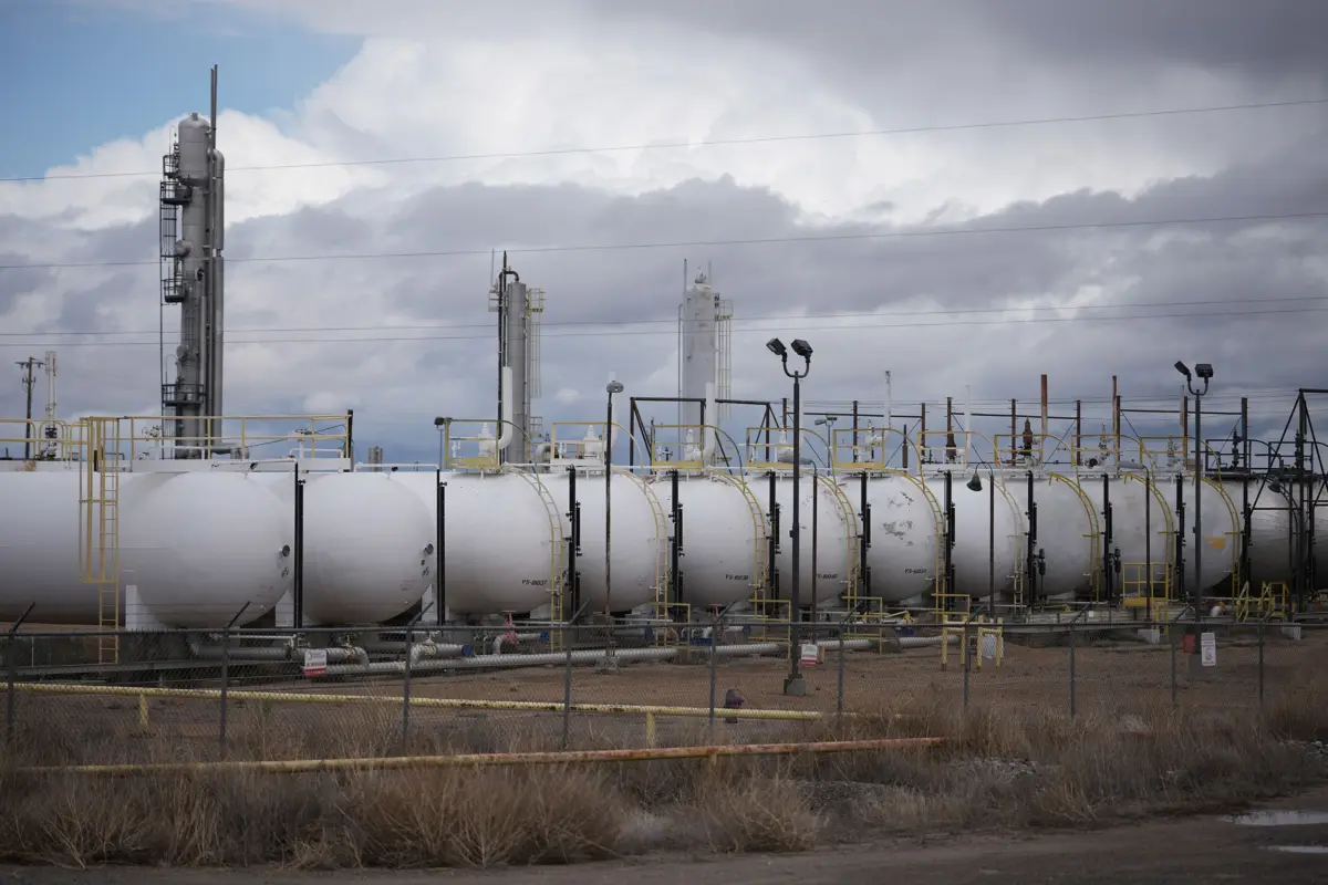 The Great Gas Rush: How America’s AI Boom is Forging a Fossil Fuel Revival