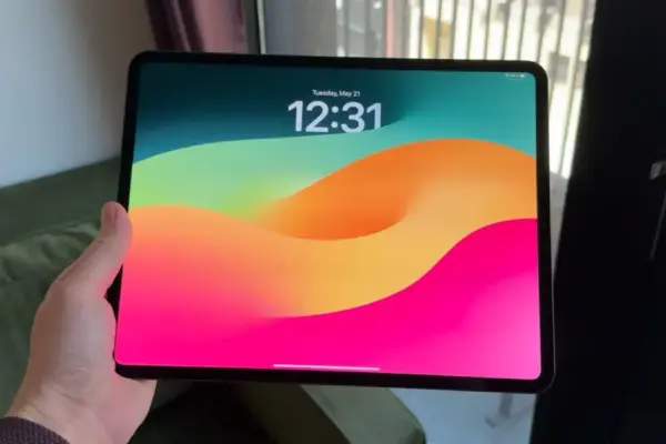 The iPad Multitasking Dilemma: How Apple’s Windowing Shift Left Casual Users Behind