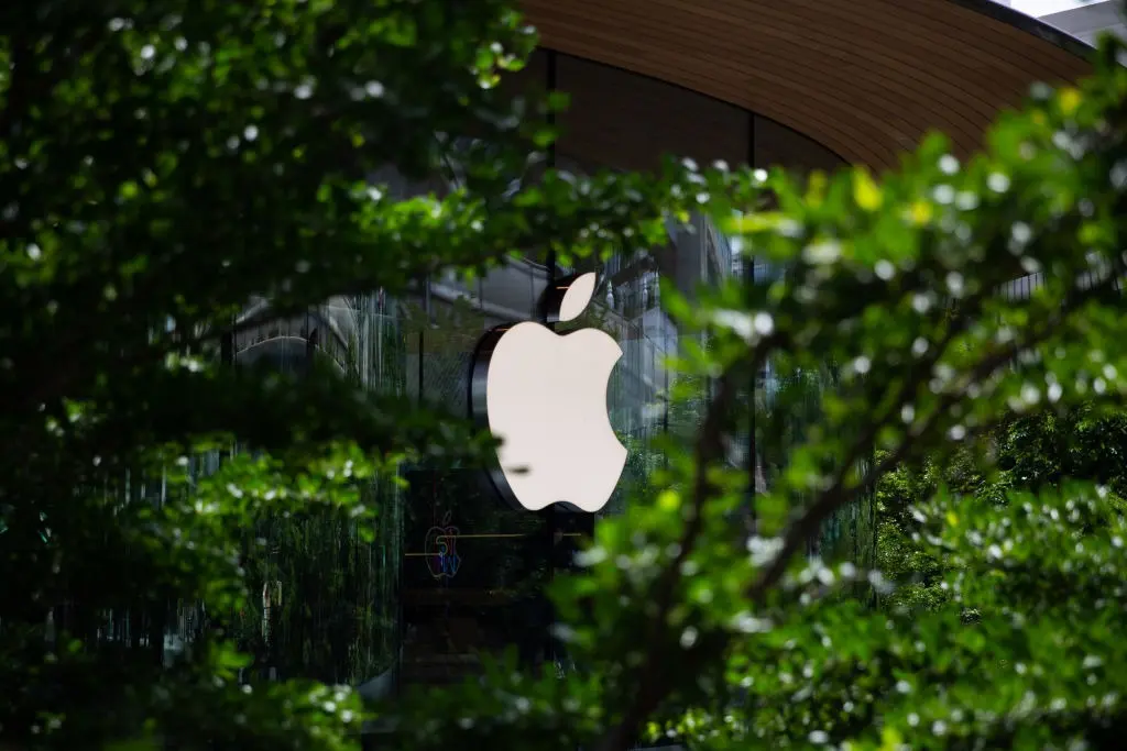 The Limits of Agentic Commerce: Why Apple’s Retail Pioneer Believes Physical Stores Will Outlast Big Tech’s AI Dreams
