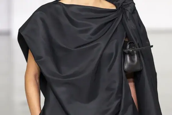 The Rhythm of the Runways: Louise Trotter and Bottega Veneta’s SS27 Masterclass at Milan Fashion Week