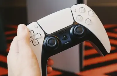 The True Cost of Play: Assessing the Lifespan, Battery Realities, and Durability of the PlayStation 5 DualSense Controller