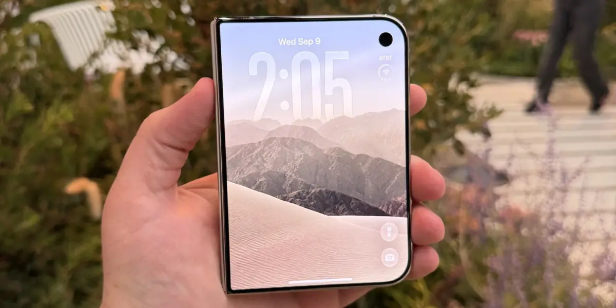 Apple’s iPhone Duo Launch Underscored by Software Delay: Horizontal Reachability Feature Pushed to Later This Year
