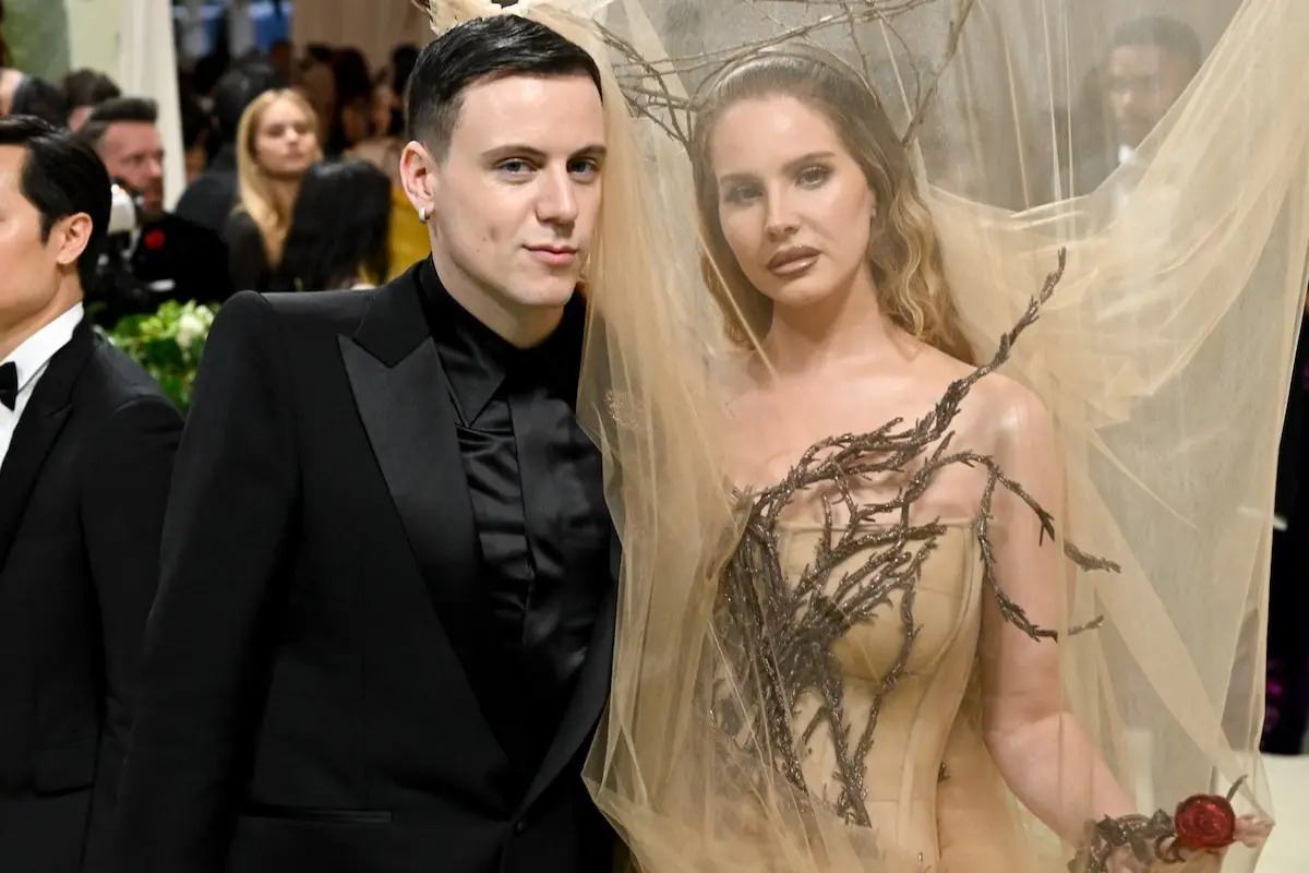 Beyond the Runway: The Toxic Intersection of Social Media, Creative Burnout, and the Seán McGirr Exit at Alexander McQueen