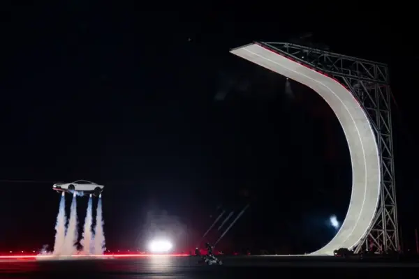 Engineering the Impossible: How Tesla’s Thruster-Assisted Roadster Echoes Decades-Old Missile Defense Technology
