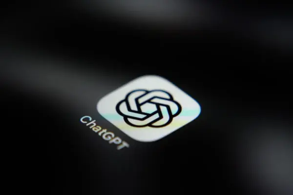 OpenAI Introduces ‘Locked Chats’ to ChatGPT: An In-Depth Analysis of On-Device Privacy, Memory Partitioning, and Backend Security Realities