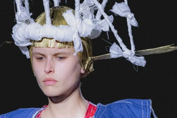 The Majesty of the Mundane: Inside Rei Kawakubo’s Subversive Triumph for Comme des Garçons SS27