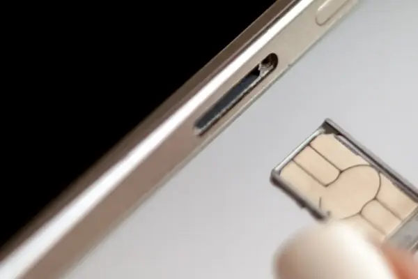 The Modern SIM Card Dilemma: To Power Down, or Not to Power Down?